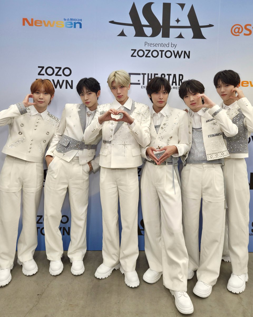 nctwishofficial's tweet image. 항상 저희 응원해주셔서 감사합니다！
오늘 이렇게 상도 받고 너무 기뻐요！
그리고 이번 앨범도 많이 사랑해주셔서 감사합니다！앞으로도 잘부탁드립니다〜！

#YUSHI #유우시 #ユウシ  
#NCTWISH #ASEA2025
#ASEA_THE_BEST_PERFORMANCE 
#ASEA_THE_PLATINUM