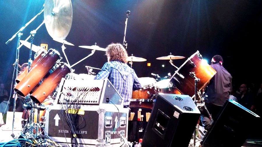 Listening with Simon Phillips: Focus Outside Yourself - mailchi.mp/d31ffe4ba8f9/l…