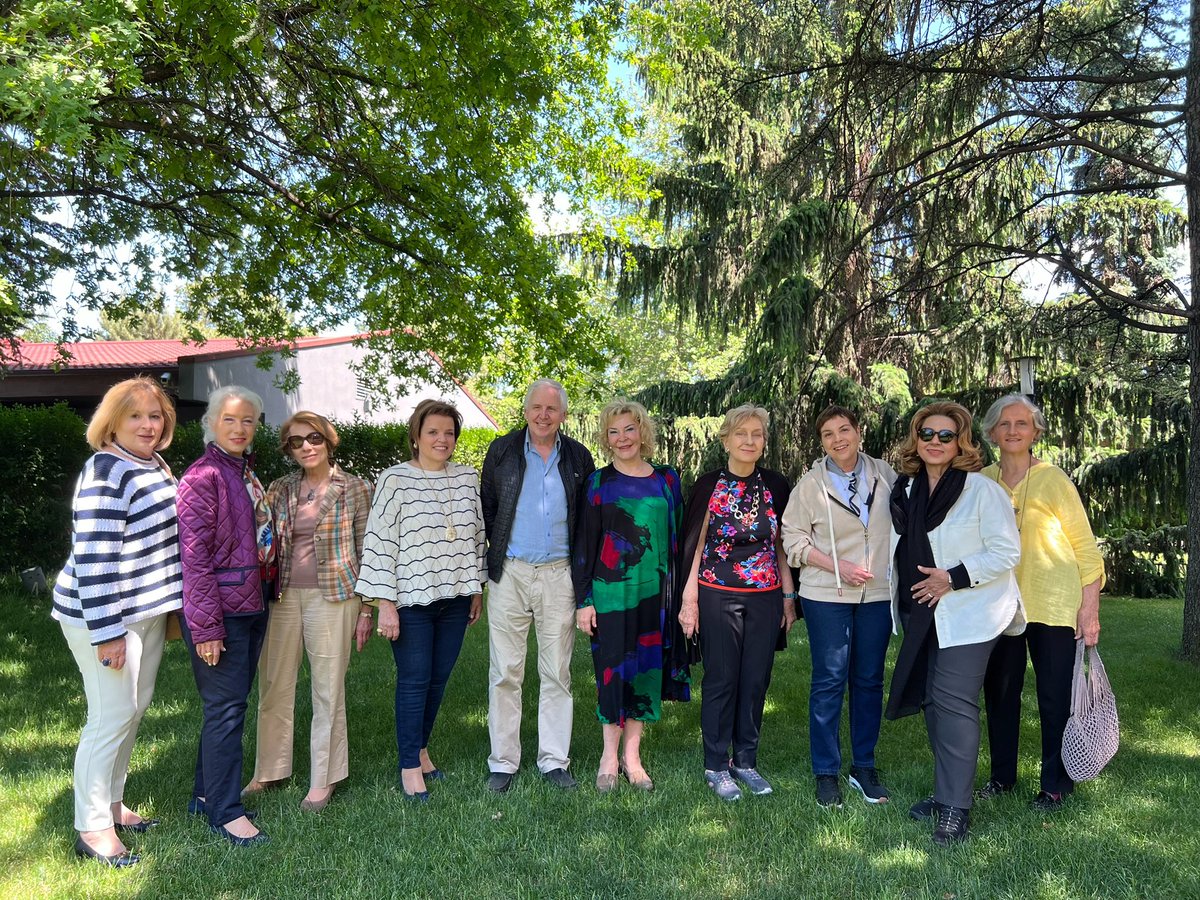 Şermin’ciğim ve sevgili Majon Grubu’nun bu kez çok özel bir misafiri vardı: Tony Scholl! 
Hepimiz güzel bir buluşmamın mutluluğunu yaşadık, bu anların kıymetini ve dostluğun güzelliğini bir kez daha hissettik..🎶🌸💞🌺💖