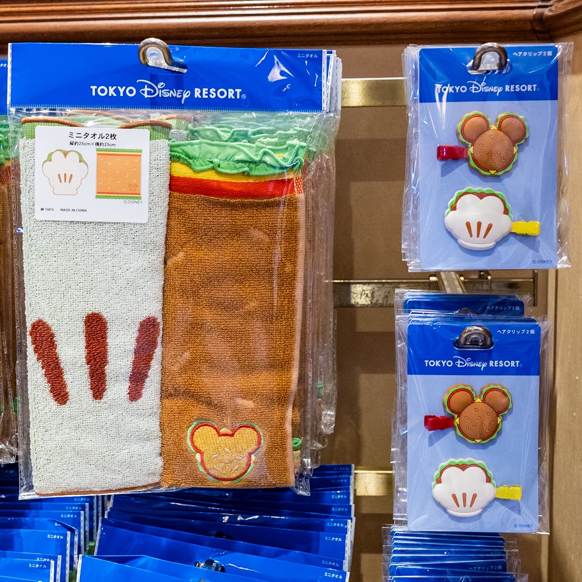 グローブシェイプパオ＆ミッキーバーガー！ 東京ディズニーリゾート