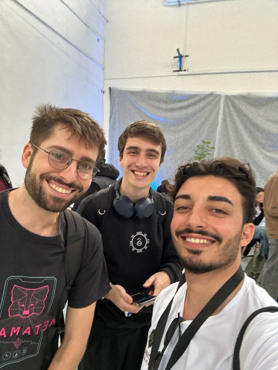 It was so nice to meet you at <a href="/EthPrague/">ETHPrague</a>. The fox I've seen in the browser for years has now made sense with a real person 🦊
Let's build! ⚒️✨