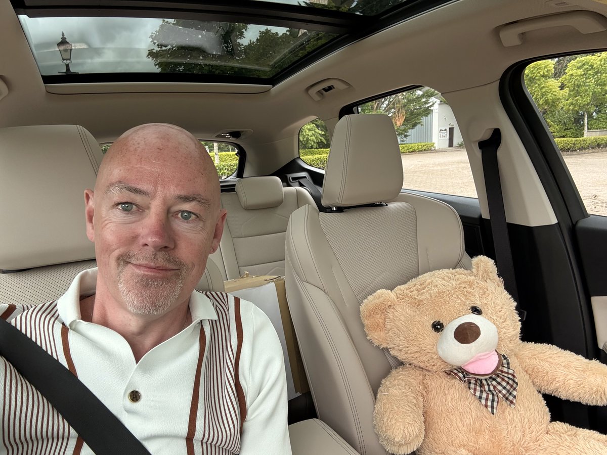 Travelled to Cavan to meet my grand-nephew for the first time and picked up a hitchhiker along the way.
He wasn't very chatty. 🤷‍♂️
