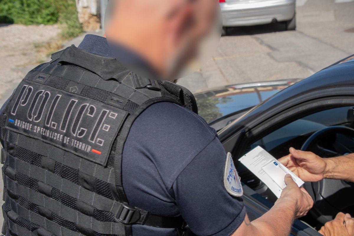 Police Nationale 83 (@policenat83) on Twitter photo 🚨#PoliceSécuritéQuotidien | La #Police a menée une opération de lutte #AntiStups <a href="/laseynesurmer/">La Seyne-sur-Mer</a> - cité de la Présentation avec le renfort de la #PoliceAuxFrontières et de la police municipale.
➡️Contrôles d'identité
➡️Fouilles des parties communes
➡️Contrôles routier
#Protéger 🚨#PoliceSécuritéQuotidien | La #Police a menée une opération de lutte #AntiStups <a href="/laseynesurmer/">La Seyne-sur-Mer</a> - cité de la Présentation avec le renfort de la #PoliceAuxFrontières et de la police municipale.
➡️Contrôles d'identité
➡️Fouilles des parties communes
➡️Contrôles routier
#Protéger