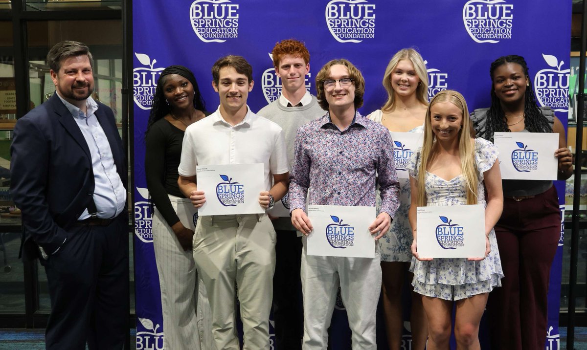 McCarthy is proud to sponsor scholarships for both students and teachers, investing in the future of education and empowering our communities to thrive.

#BlueSpringsHighSchool #BuildingBrightFutures #SupportingStudents #InvestInEducation #McCarthyCares