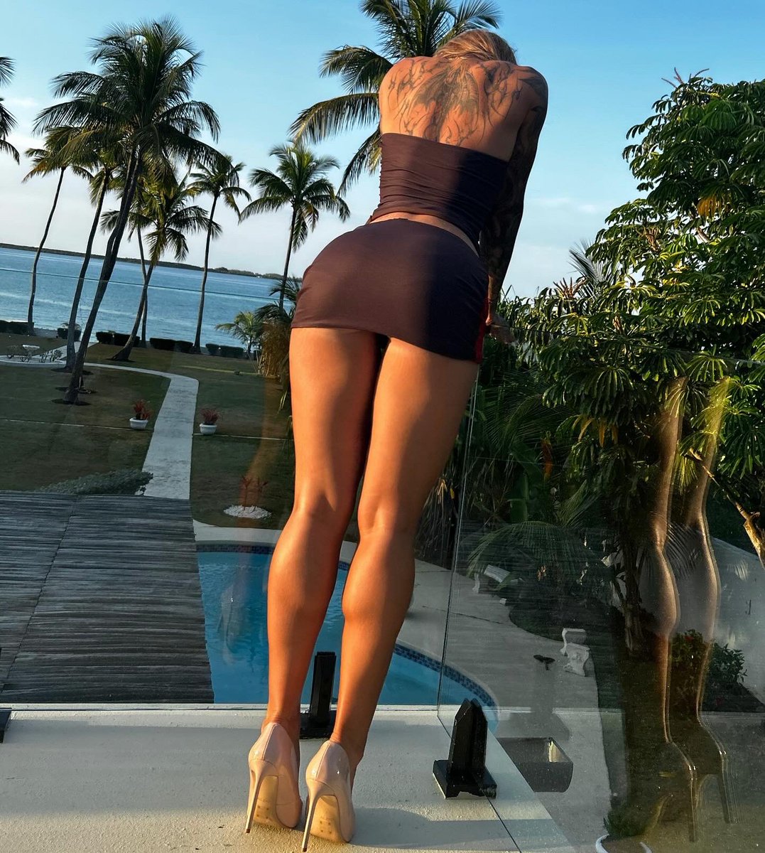 Alaina Ellis (@alainafitness) on Twitter photo 