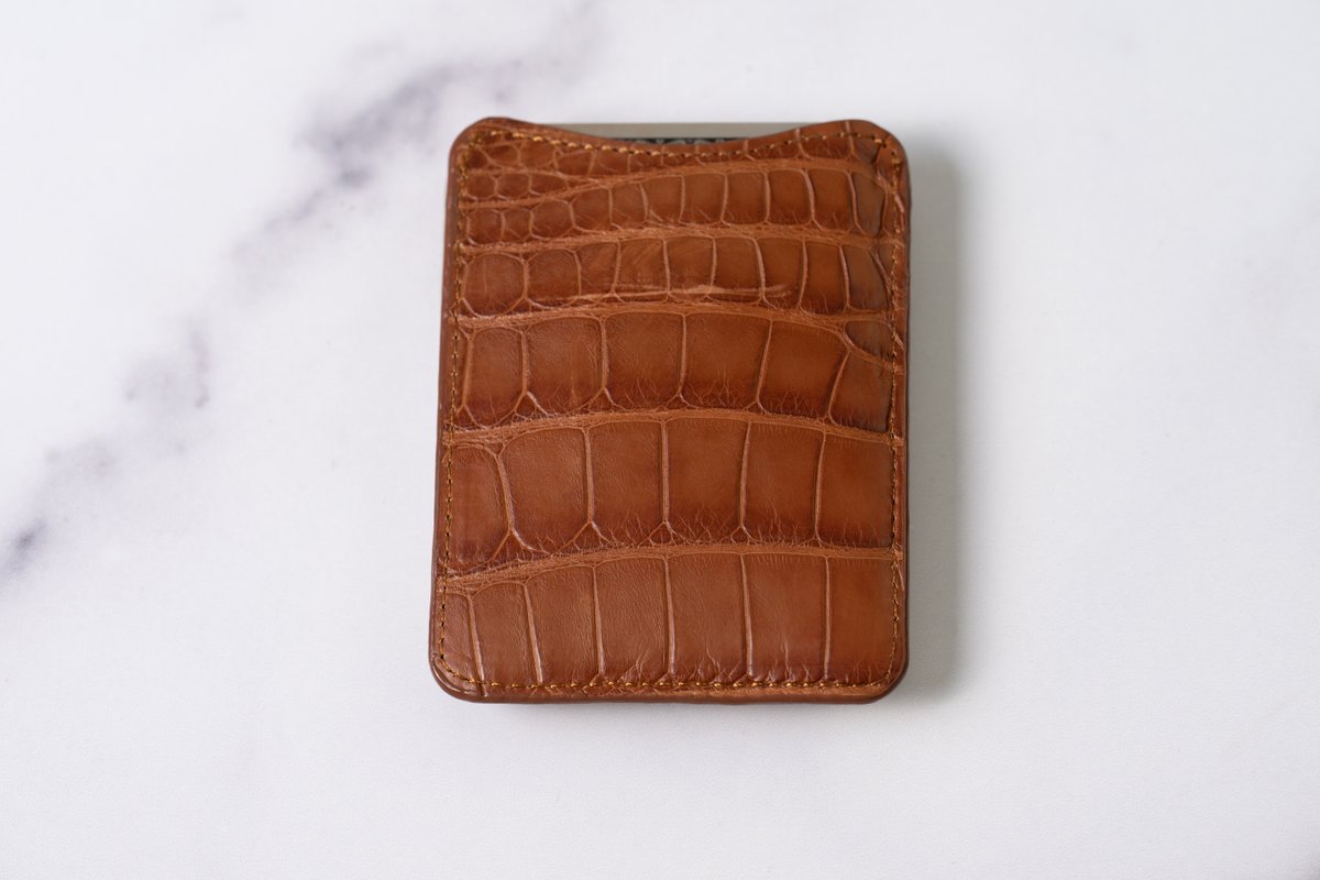 shopgatorgoods's tweet image. Nearly gone: Our Card Holder with Magnetic Clip in Cognac is down to the last few. Order now!
#NearlyGone #GenuineAlligatorLeather #ShopGatorGoods