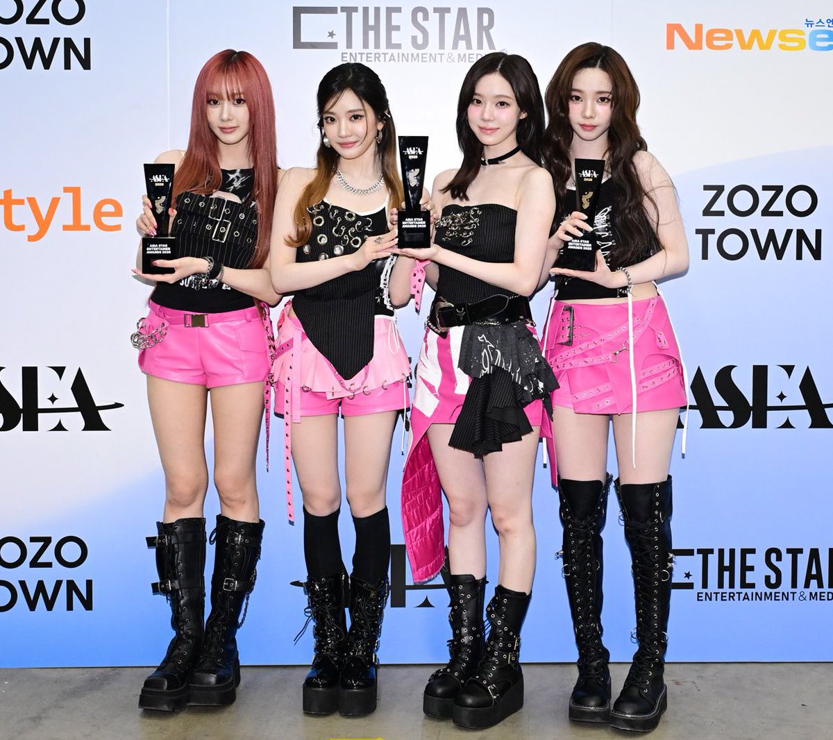 aespa with their awards 🫶