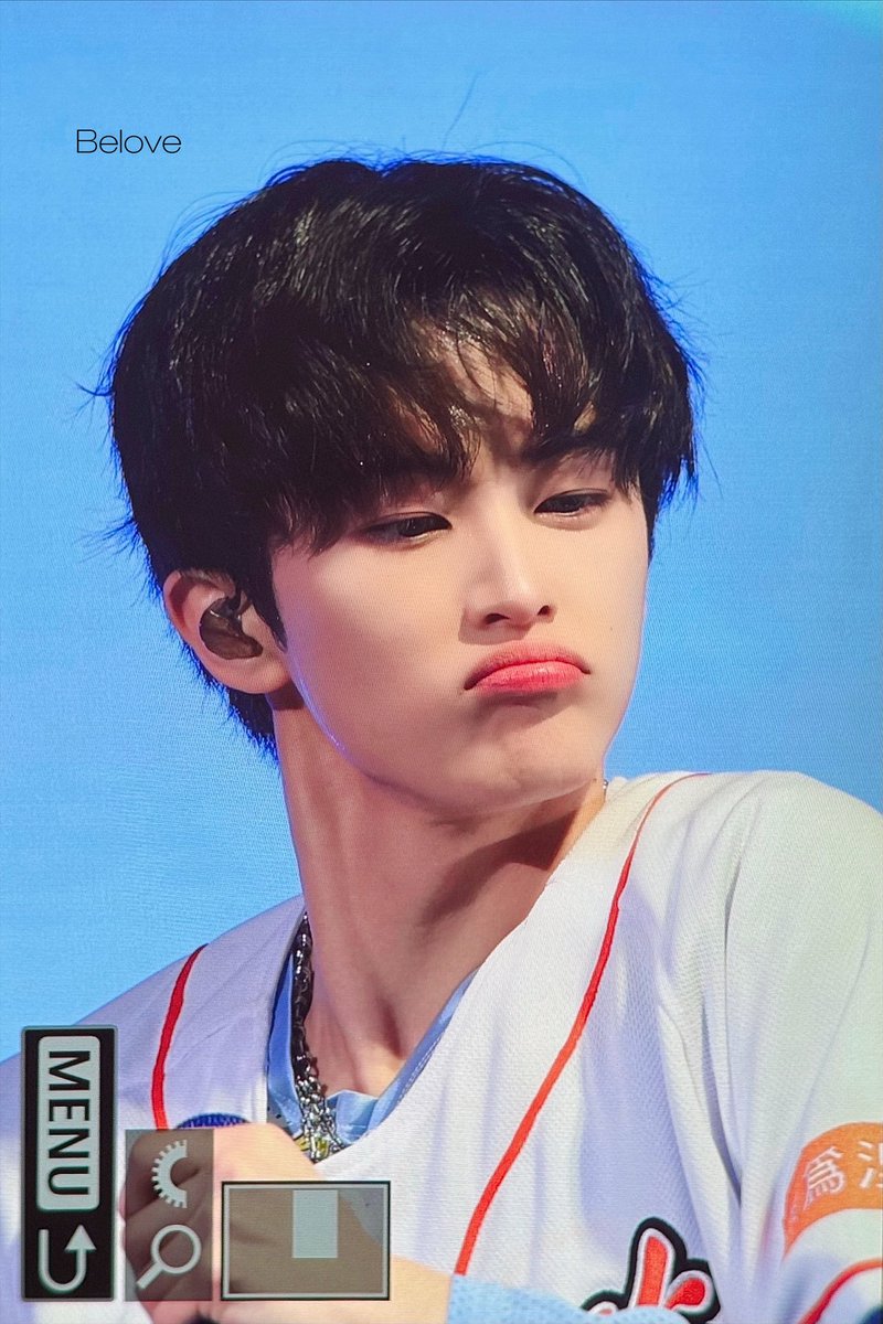 ch_eeezz's tweet photo. 나 이거 보정하고잇는데 옆에잇던 여자가 보더니 캔디 무대볼때 니 무조건 저거 찍을거라 생각햇다고 함 ㅋㅋㅋㅋㅋㅋㅋㅋㅋㅋㅋㅋㅋㅋㅋㅋㅋㅋㅋㅋㅋㅋㅋㅋ https://t.co/cNbvgks0xk