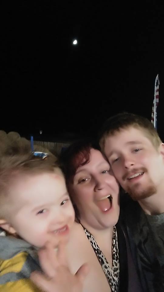 prefectlymimi's tweet photo. We're facing a tough situation and need to move by June 14. I've found a place we can afford, but we need help with the deposit and moving costs. Please consider donating or sharing. https://t.co/yNkH53HLkx https://t.co/uITQF7AqaE