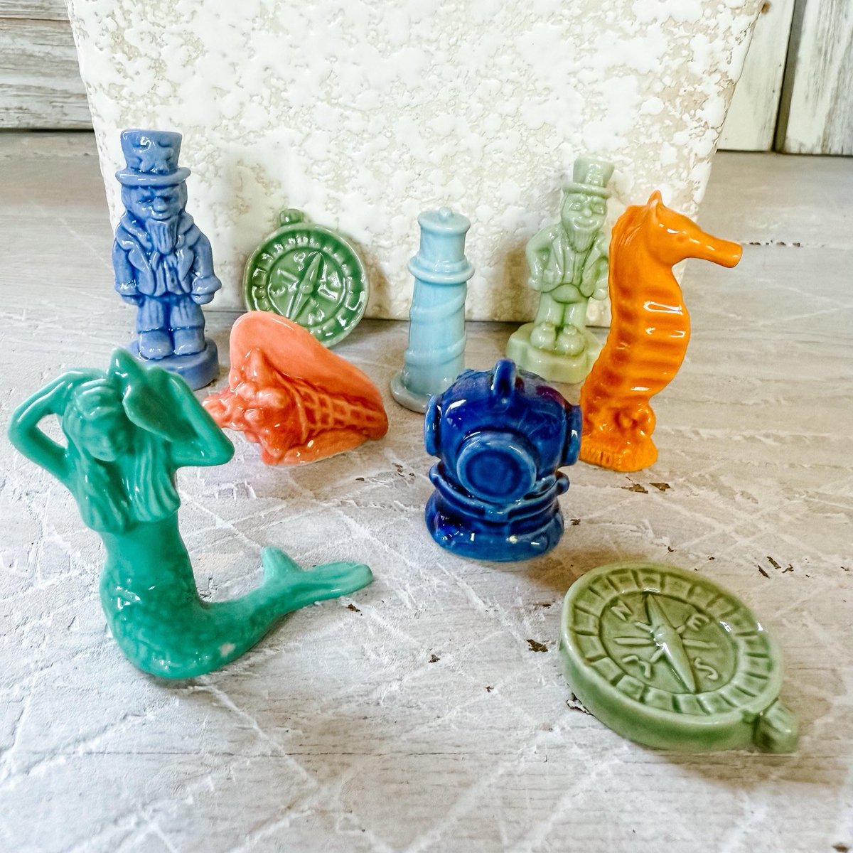 MidCenturyMyrt's tweet image. #wadewhimsies #redrosetea #nautical