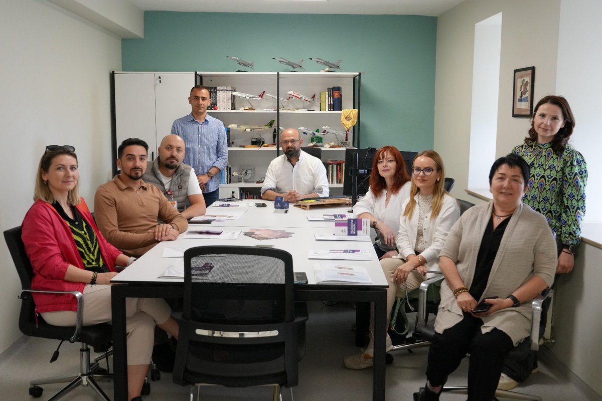 Romanya’nın mesleki eğitimde köklü liselerinden olan Colegiul Economic "Virgil Madgearu" Iaşi  heyeti, Rektörümüz Prof. Dr. Hasan Ali Karasar ve Öğrenci Dekanımız Arda Çakır’ı makamlarında ziyaret etti.