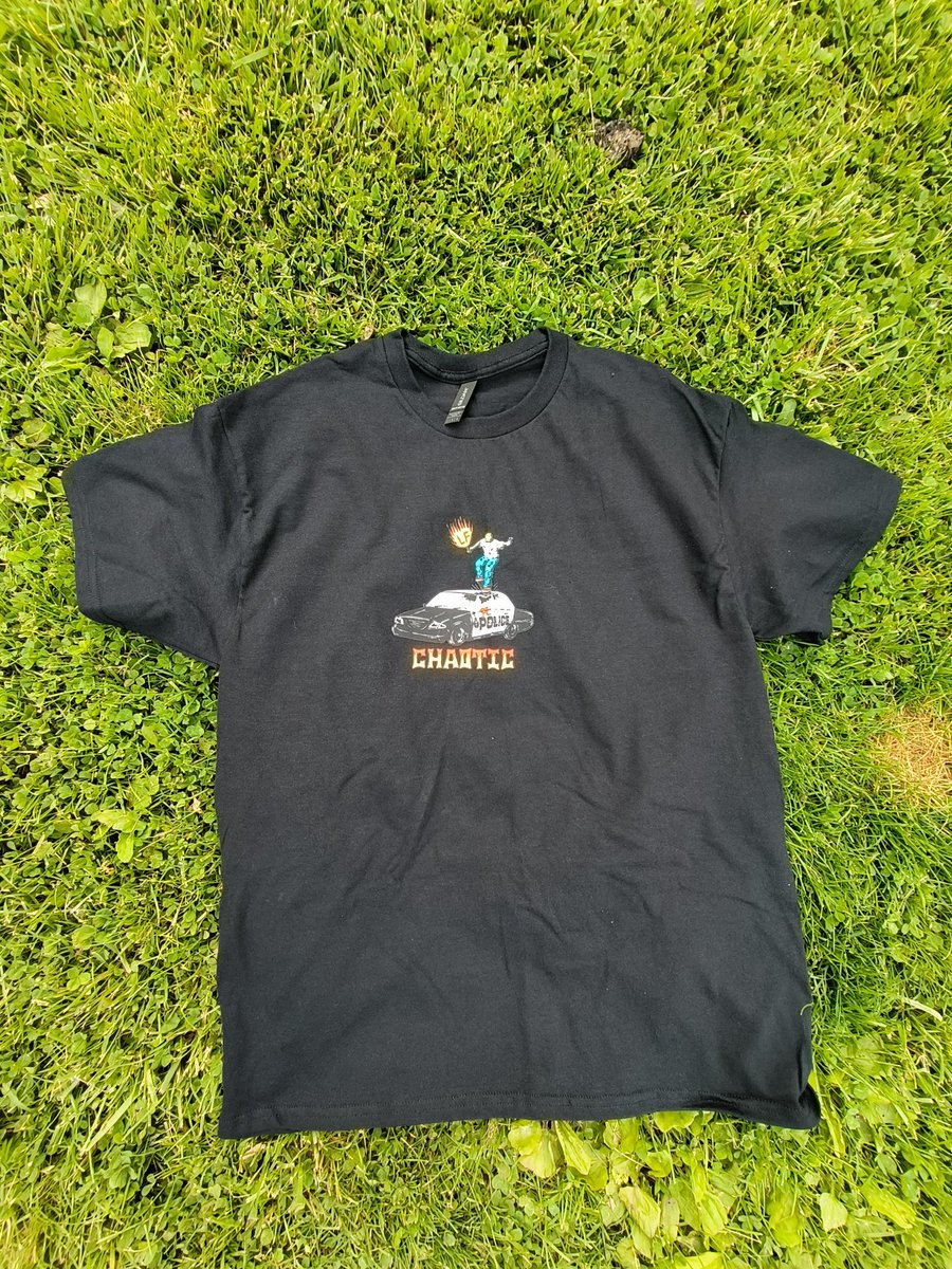 Chaotic_lf's tweet photo. New items dropped on our website go check it out 
.
https://t.co/1LbAG1lzXL
.
#skateboarding #skateboard #chaoticlf https://t.co/GL8Wqskh4v