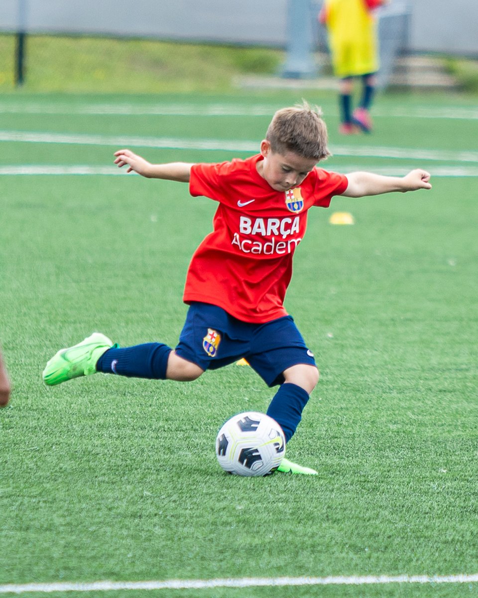 Barcaacademyca's tweet photo. Last spots for this summer! ☀️⚽ Don’t miss out – secure your place today. https://t.co/GR4poC2zUu 

#FCBCamps #SummerSoccer #BarçaAcademy #SoccerCampCanada https://t.co/AqsgGizowN