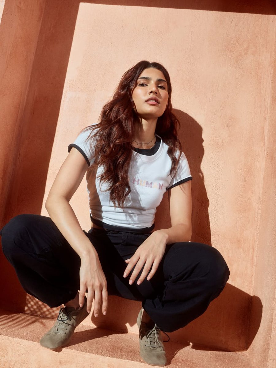 HungamaStudioYT's tweet image. Easy, breezy, and effortlessly stylish !@alizehagnihotri makes every moment her own 🍃✨

#MoodSetter #AlizehAgnihotri #Bollywood #lifestyle #fashion #celebrities