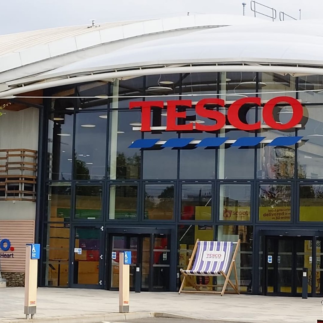 🚨 Pop-Up Perfection at Tesco HQ 🚨

Last week, we installed a striking yellow branded archway in the main foyer at <a href="/Tesco/">Tesco</a> HQ, Welwyn Garden City — a bold, temporary structure designed to spotlight Scoot Delivery’s offerings in style. ✨

Thanks to <a href="/BookerCatering/">Booker Catering</a>  for having us!
