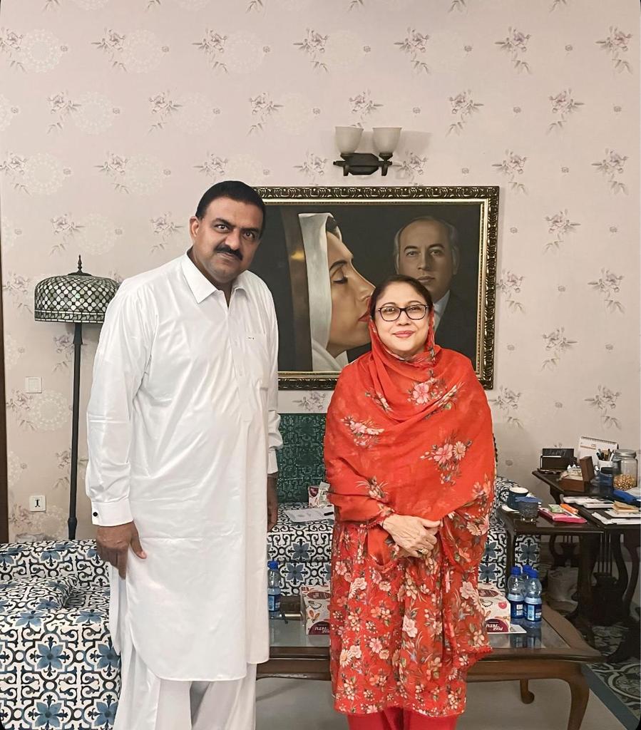 TeamRSharjeel's tweet photo. Karachi: On dated 28.05.2025 Chairman of UC 58 Tando Jam, Hyderabad Haji Ghulam Ali Gopang, met with the Central President of the PPP Women’s Wing, @FaryalTalpurPk
During the meeting, there was a detailed discussion on the current political situation. https://t.co/uRvNAzMYSy