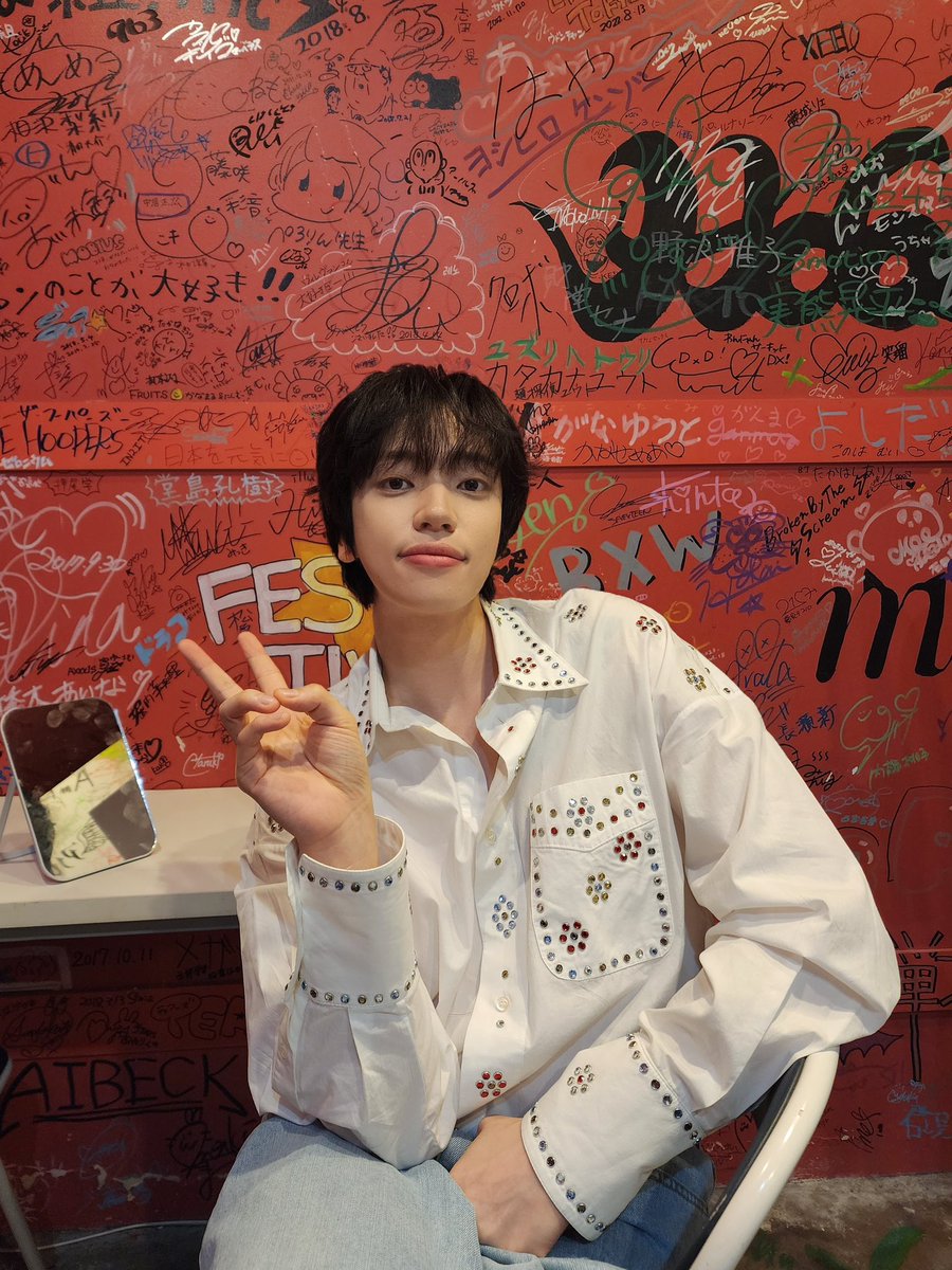 ⭐️⭐️⭐️
#NIEL 4th Mini Album '#SHE' RELEASE EVENT IN JAPAN

VV渋谷本店でのリリースイベントありがとうございました‼️
お写真いただきました🙇⭐️
２部制でのライブありがとうございました😊
またぜひ日本にお越しの際は渋谷にお願いします🐕

⭐️⭐️⭐️