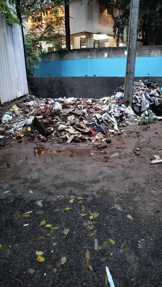 manoj0229's tweet photo. After making gutter wall the old broken wall rabbit is still lying from 15/20 days please @mybmc @MCGM_BMC send someone urgently @ sn patil lane dawood baugh road Andheri West https://t.co/BSQFkON0Dk