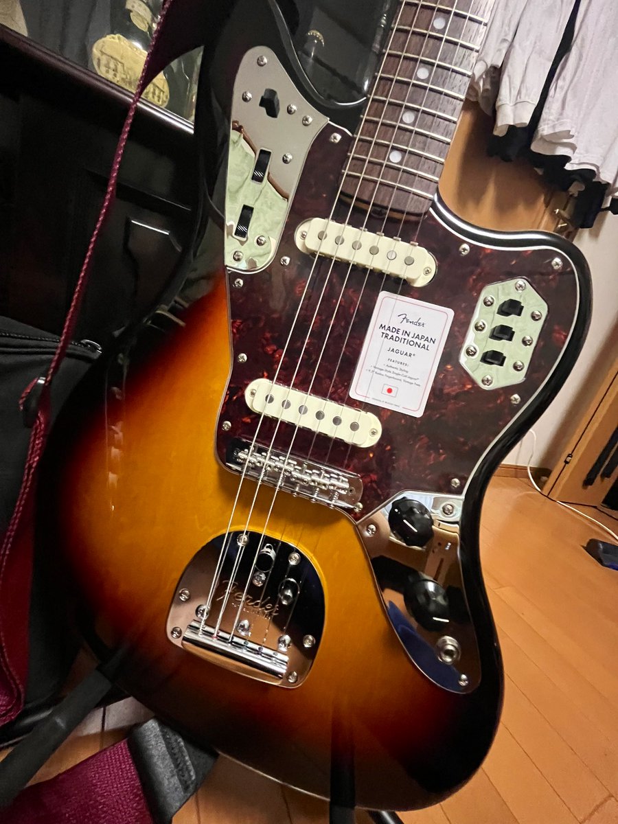 BATTLECRYN's tweet photo. カワノー！！！！俺はここにいるぞー！！！あんたの曲で元気になって今ジャガーを握ってるぞー！！！あんたのおかげだぞー！！！！CRYAMYのおかげだぞ！！！！！ https://t.co/rDvOiXvZTi