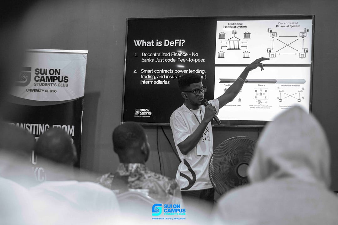 socscuniuyo's tweet photo. Now, we will tell you one of many things that happen when you join #SOCSC.

In one word, GROWTH.

If you missed the meetup, follow us so you don't miss the highlights

Drop a comment if you want to be a part of the community. https://t.co/rg8EnWd995