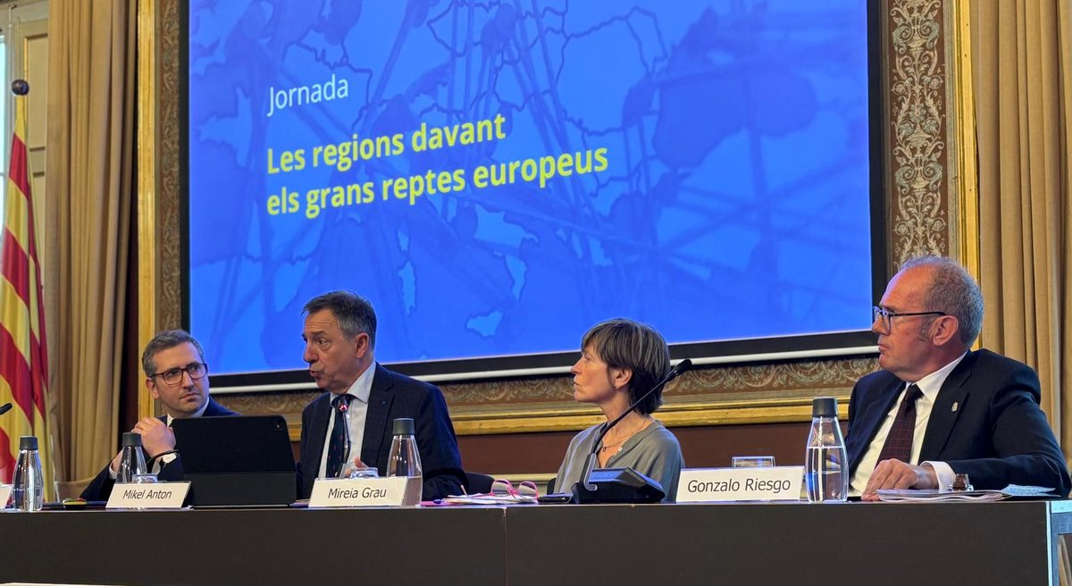 💬 Com poden les regions tenir més veu a Europa?🇪🇺

A la jornada de l'IEA vam reflexionar sobre governança multinivell, cohesió territorial i el rol de comunitats com Catalunya, Euskadi i Astúries a la UE.

📺 En vols saber més? Mira’n el vídeo complet 👉tuit.cat/e2ez6