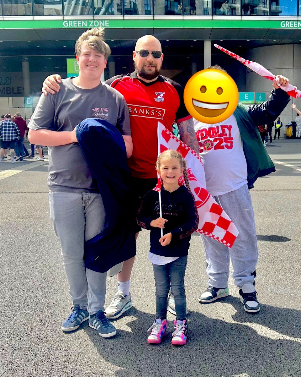 The Rochelle family were also gifted tickets to watch the game together and were also featured in the Matchday Programme.

We can’t wait to continue our relationship with FreeKicks into the 2025/26 season. 🤝

#WalsallFCFoundation | #WalsallFC