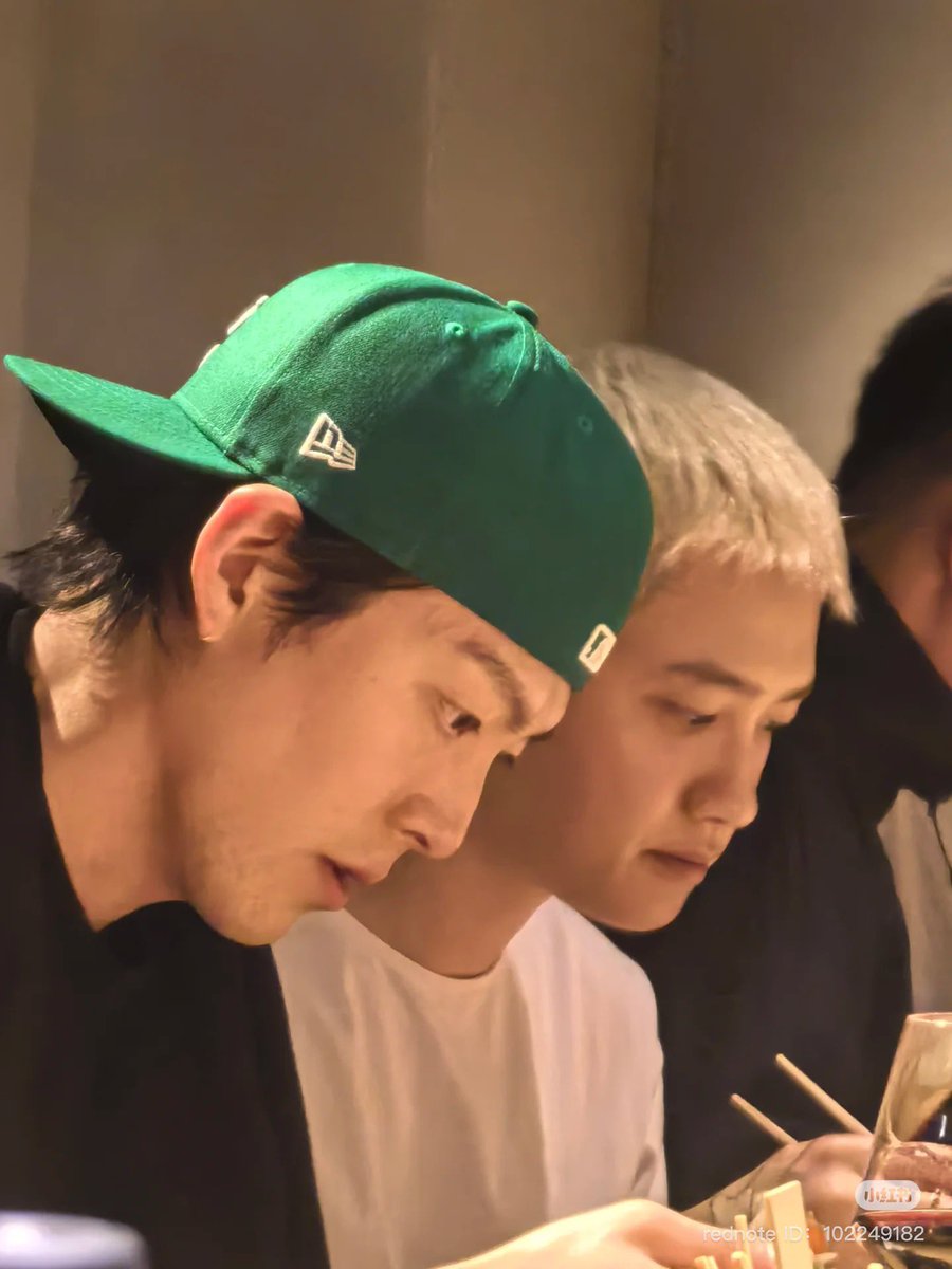 xunhuas's tweet photo. BLONDE KYUNGSOO SPOTTED WITH KIM WOOBIN IN TOKYO, JAPAN! 🧑🏼✨ https://t.co/oN7G4kp2KT