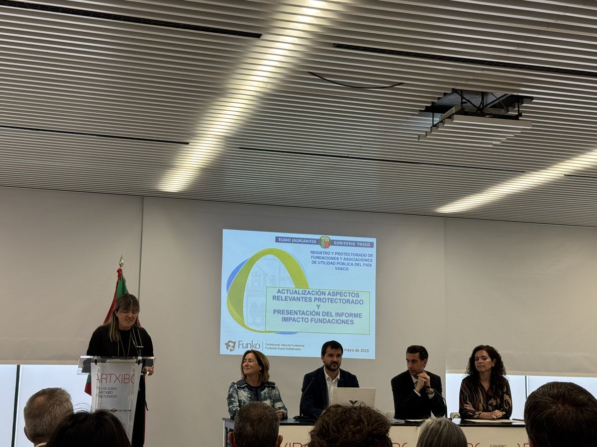 Fundación ONDOAN Fundazioa (@ondoanfundacion) on Twitter photo El presidente y el secretario de la Fundación, acompañados del gerente, han acudido a la Jornada de Patronos y Patronas organizada por el Dpto. de <a href="/gobernantzaEJGV/">@gobernantzaEJGV</a> de <a href="/Gob_eus/">Eusko Jaurlaritza - Gobierno Vasco</a> y la Confederación Vasca de Fundaciones #Funko y donde ha participado la <a href="/AEF_fundaciones/">AEF Fundaciones</a> #Gobernanza El presidente y el secretario de la Fundación, acompañados del gerente, han acudido a la Jornada de Patronos y Patronas organizada por el Dpto. de <a href="/gobernantzaEJGV/">@gobernantzaEJGV</a> de <a href="/Gob_eus/">Eusko Jaurlaritza - Gobierno Vasco</a> y la Confederación Vasca de Fundaciones #Funko y donde ha participado la <a href="/AEF_fundaciones/">AEF Fundaciones</a> #Gobernanza
