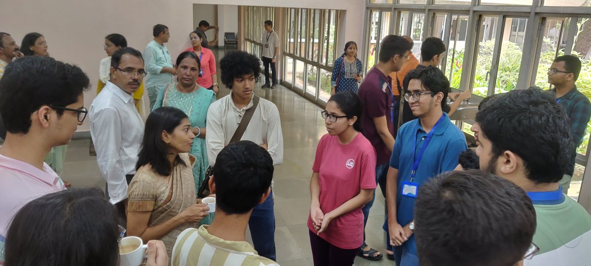 MayuriRege's tweet photo. Thanks @MeghnaSrishti @NCBS_Bangalore for giving a wonderful talk to our Biology OCSC participants! We even had some local college students attend the talk. Here's a sneak peek into the post-talk chai discussions and shenanigans at dinner. #makingnewfriends @HBCSE_TIFR https://t.co/Vxf9FJ5gDP
