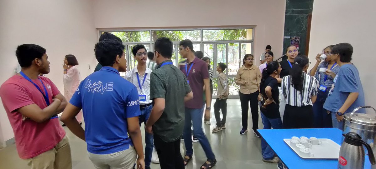 MayuriRege's tweet photo. Thanks @MeghnaSrishti @NCBS_Bangalore for giving a wonderful talk to our Biology OCSC participants! We even had some local college students attend the talk. Here's a sneak peek into the post-talk chai discussions and shenanigans at dinner. #makingnewfriends @HBCSE_TIFR https://t.co/Vxf9FJ5gDP