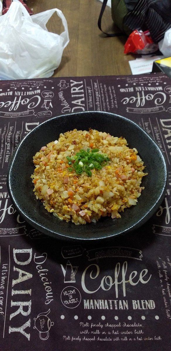 tokiwa85's tweet photo. 昔お母さんが作ってくれためちゃくちゃ旨い炒飯[25’5.28]
#自炊 #おうちごはん #リュウジレシピ https://t.co/339nhhT60i
