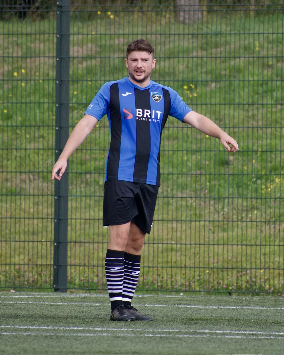 WeegionReserves's tweet photo. @alfieavfc1 @matthulley @JMPatterson93 @Mattylloyd16 @Kabe @BenJWindsor @matt_hough @jacksmith06 @pete_n_11 @N17MRE @Stack_1 @ScottySmith96 @HarryjNeeson @tazrenard_ @AdamButler96 

6.7/10

2023-2024 Top Goalscorer

The Best Butler Brother. 
Hasn't scored many this season though. 
Doesn't really smile too much. 
Throws his arms up in the air a lot. 
Not actually convinced he even likes football if I'm honest. 
But he's not bad at it. https://t.co/9Hs5HRzW9m