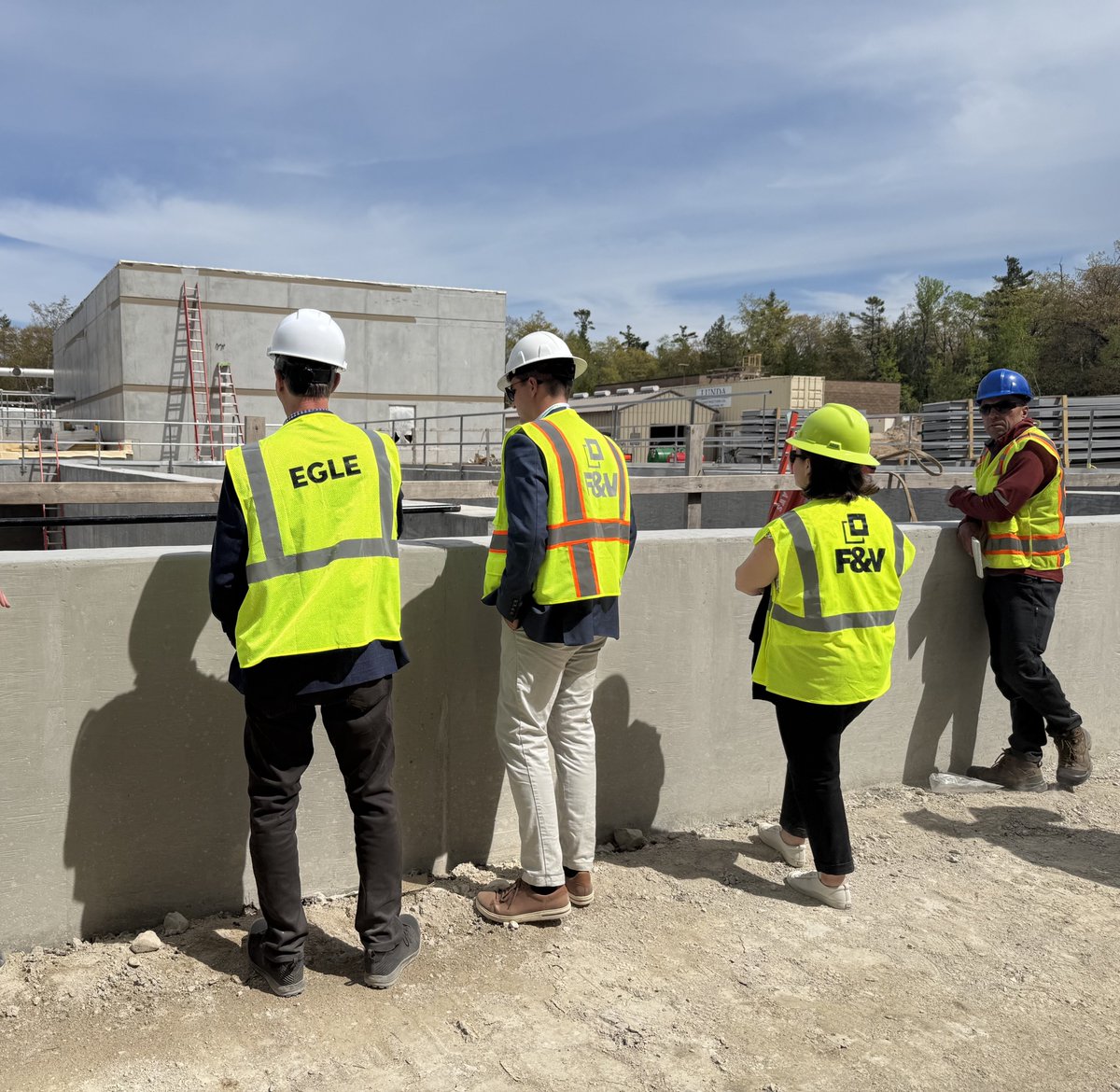 MichiganEGLE's tweet image. At the #MPC25, @EGLEDirector Roos joined local and state leaders to tour Mackinac Island’s 50-year-old wastewater treatment plant—now being transformed to protect drinking water, the #GreatLakes, support tourism, and serve the island for generations—thanks to a +$78M investment.