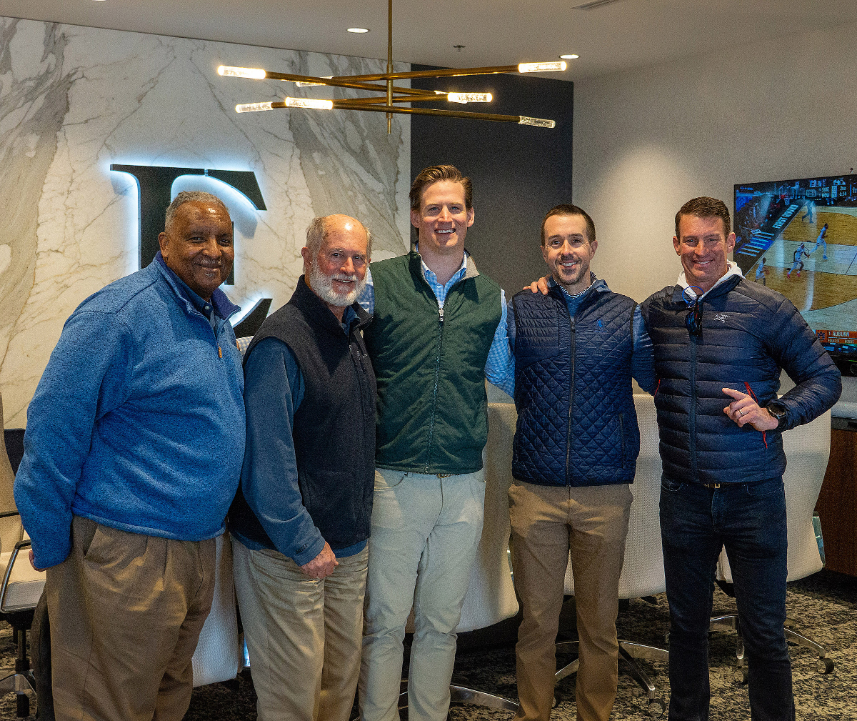 Making an Impact, One Crawfish at a Time! 🦞

This past March, Interior Elements proudly partnered with The Battery and the Junior Board of Directors for Restoration Academy to host our Annual Crawfish Boil in Homewood, Alabama. With additional support from Waverly Advisors and