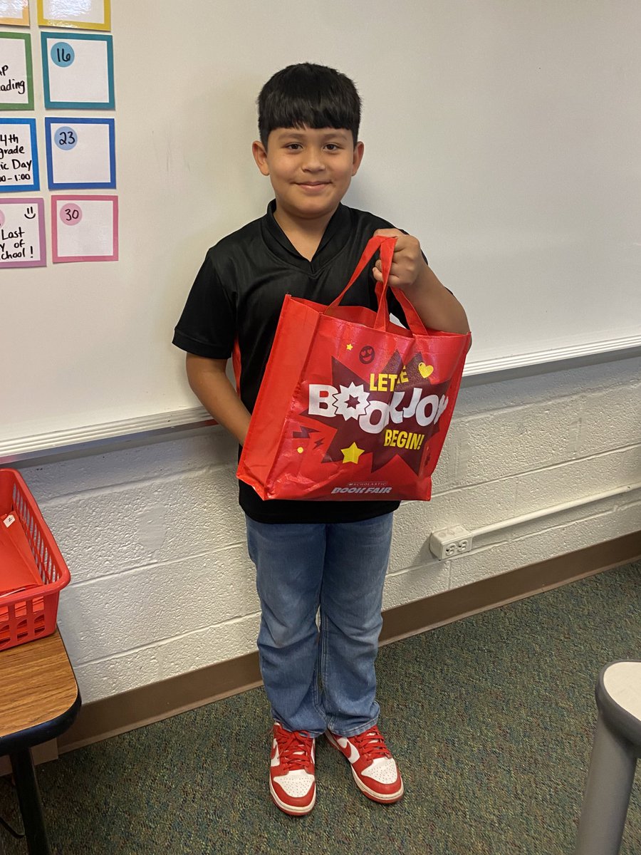 EstherRivas_3's tweet image. 🎉 Wrapping up our final Beanstack challenges for the school year here at Keyes! Huge congrats to all our winners! 📚✨ #BeanstackChallenge #ReadingRocks #KeyesLibrary