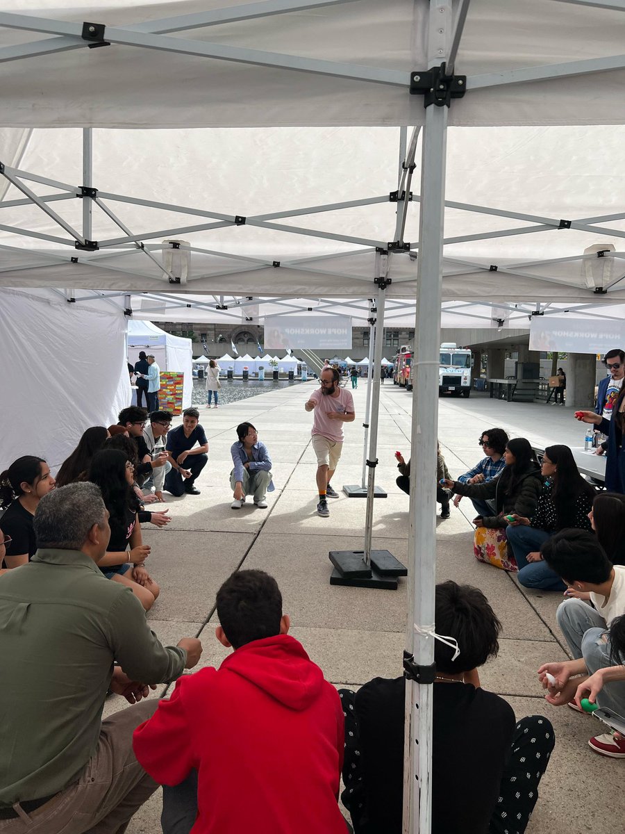 MusicFromhope's tweet photo. We are  so glad to be part of the Newcomer day. Thanks for the @cityofto for inviting us to facilitate some workshops for youth and senior groups. 

#toronto #music #musicfromhope #newcomer #tonewcomerday https://t.co/Mks1wpHG8w
