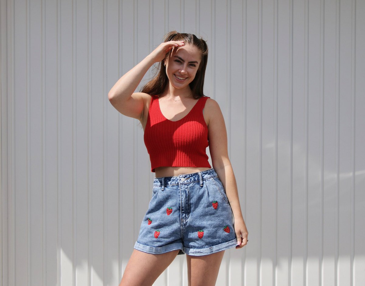 Zoë🌻 Embroidery Artist 🌿 tweet media