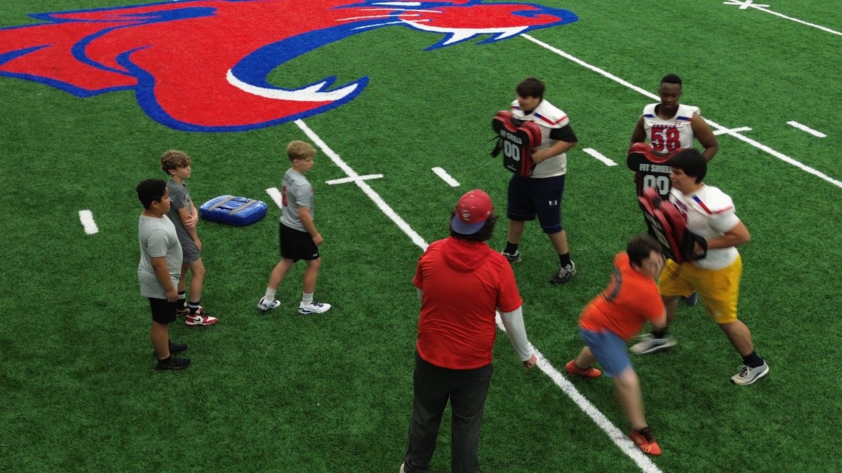 Coopercoogs1's tweet image. 2025 Future Coogs Camp is in the books! We had a ton of fun with the photo shoot, punt-pass-kick competition, Cougar ball, and as always with the Slip-N-Slide!