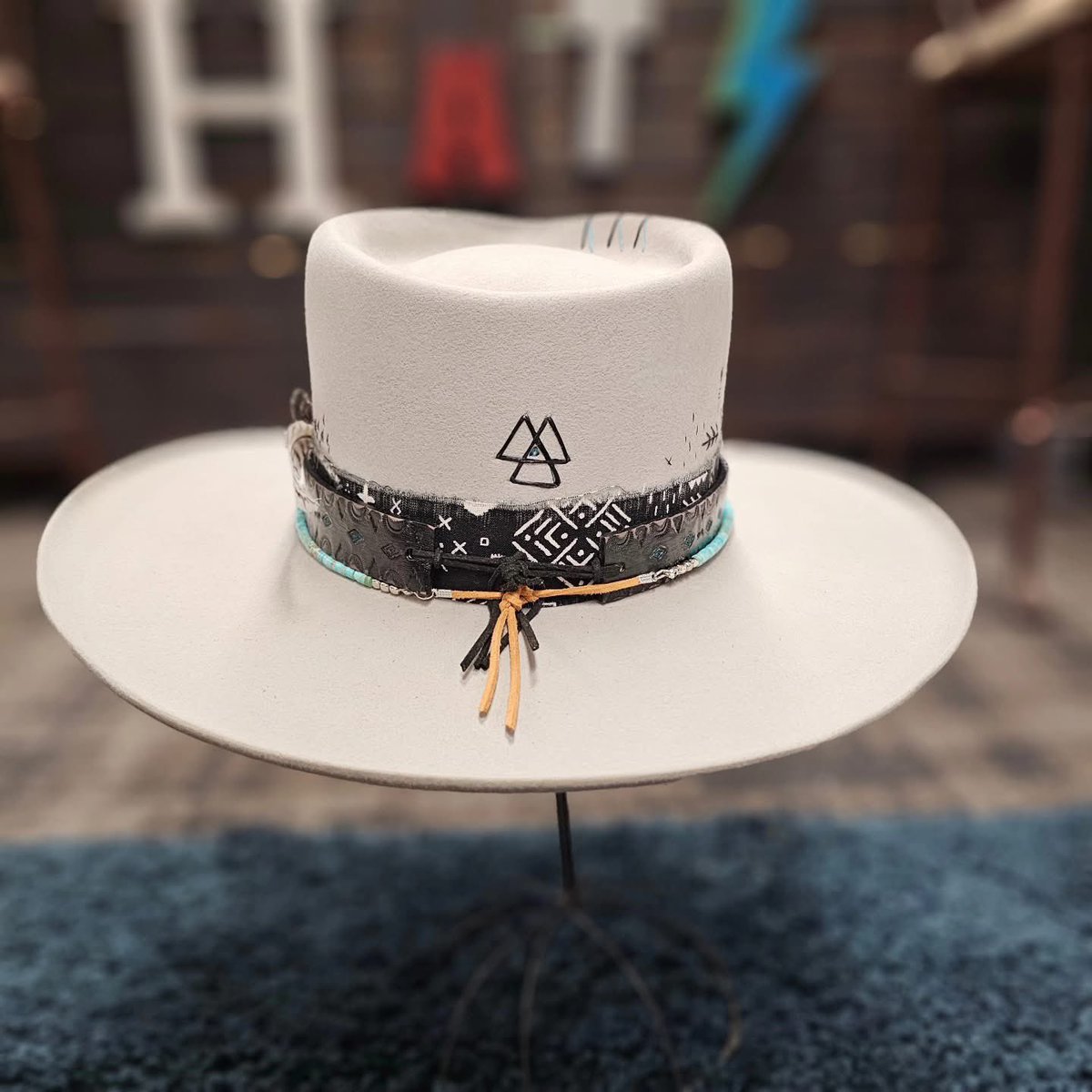 Psst…Father’s Day is coming up! 🎩 Think about making a difference in our community by supporting this local hat shop. Reverent Hats is located right here in Old Boise at  106 N. 6th St. Suite M-1