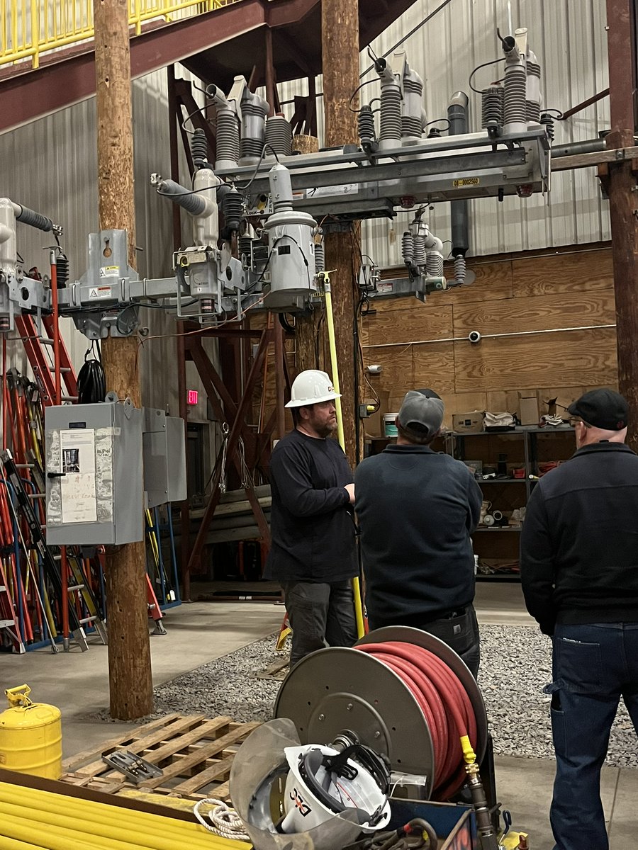 DuquesneLight's tweet image. First responders in our community face these dangers every day. To help keep them safe, we’ve created Electric Safety Trainings which prepare emergency personnels for situations involving live electricity.
Interested? More here: bit.ly/3F7G8Za.
Registration required.