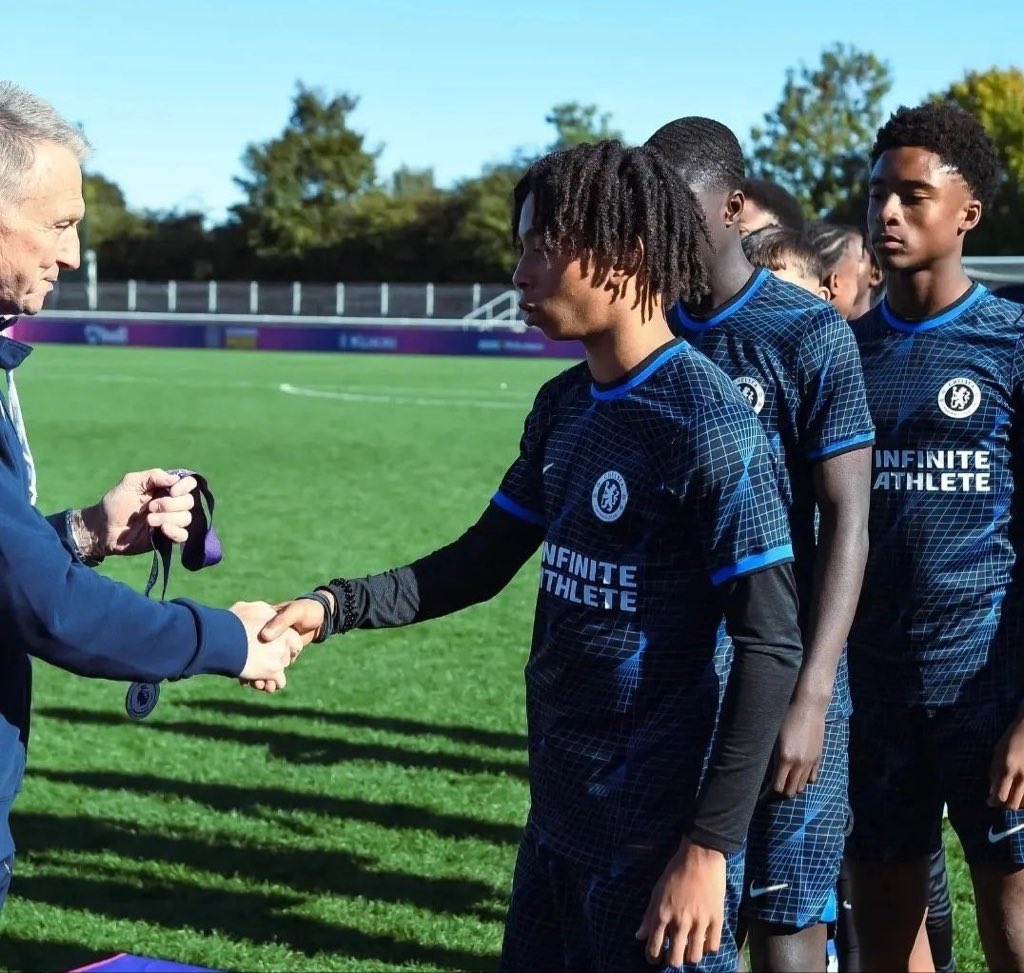 16-year old Chelsea left back Jalil Conteh 🇩🇿🏴󠁧󠁢󠁥󠁮󠁧󠁿🇸🇱 has been called up to the Algeria U20 national team ! 

#TeamDZ