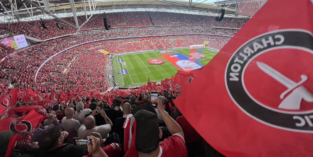 Simon84822032's tweet photo. What a day, only just getting over it!! #cafc https://t.co/HUMIOFSbXg