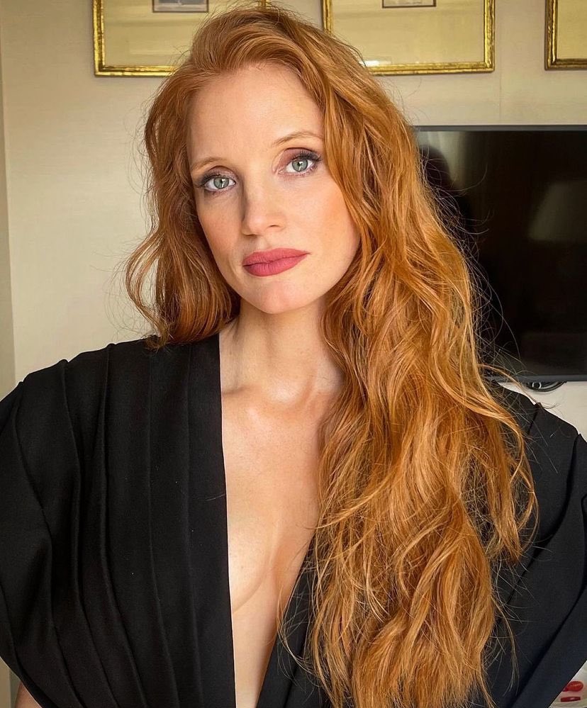 chastainposts's tweet image. her beauty is unreal