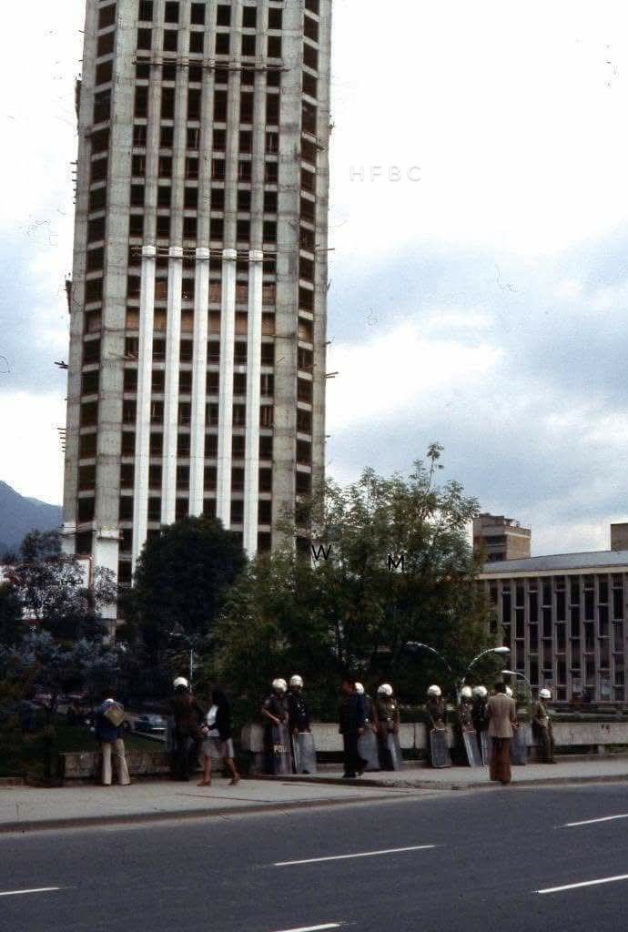 Torre Colpatria en construcción...Bogotá año 1976.