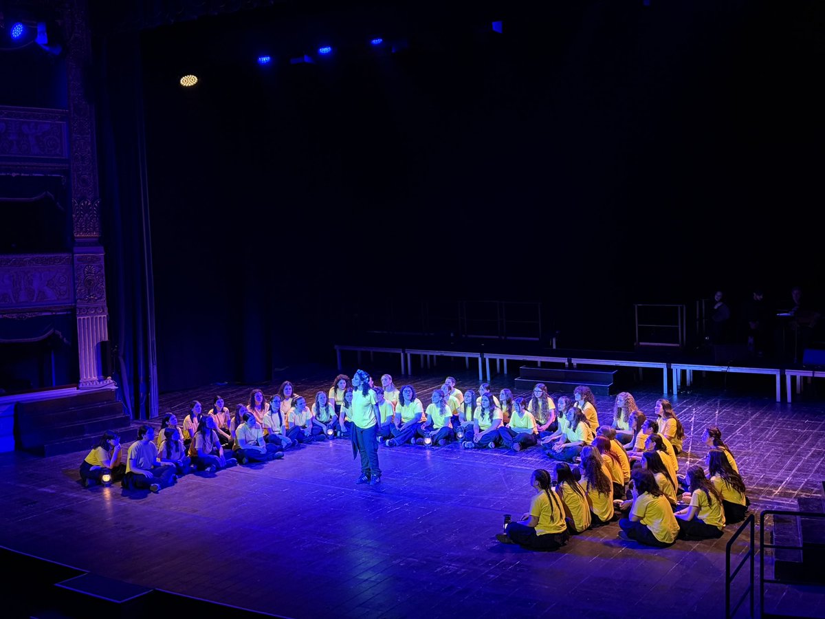 Ora in scena la pace dettata dalle donne di Lisistrata.  #StopTheWar 
Da <a href="/pompeii_sites/">Pompeii Sites</a> al <a href="/TeatroAlighieri/">Teatro Alighieri</a> per la regia di Marco Martinelli