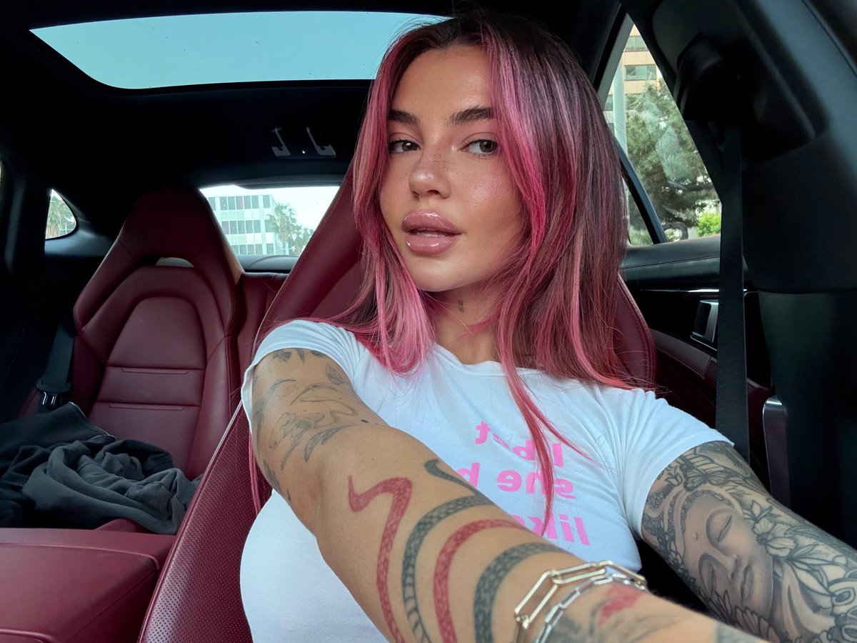 If you were born in or before the 90s, give me a hi 🙈