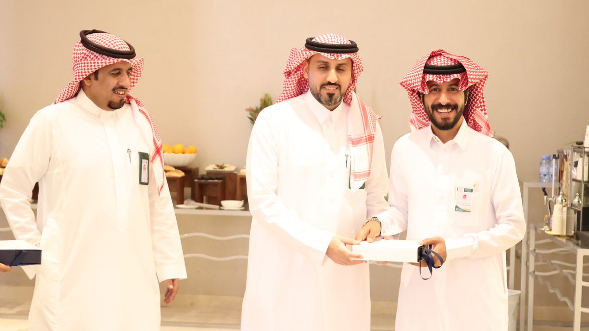 tharaa293's tweet photo. المشاركة في ورشة عمل استراتيجية التأمين التعاوني للقطاع الزراعي بتنظيم من @WeqaaCenter  وفرع المنطقة بحائل مشكورين .
متطلعين لنتائج هذه الاستراتيجية وتطبيقها بأفضل صورة بإذن الله. https://t.co/uaNGcLK1gp