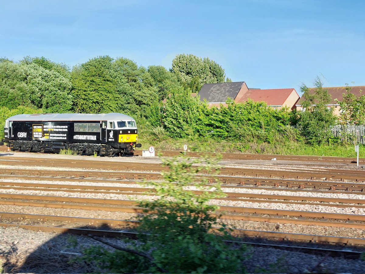 Finally managed to capture <a href="/andysmanclubuk/">#ANDYSMANCLUB</a> GBRf locomotive 69013 seen on my way home.
