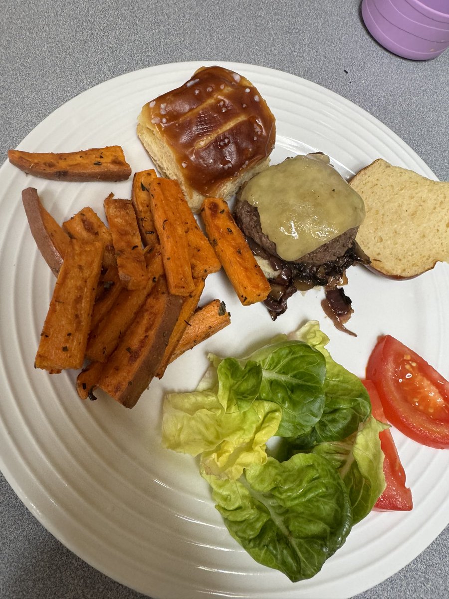 Happy National Hamburger Day 🤠