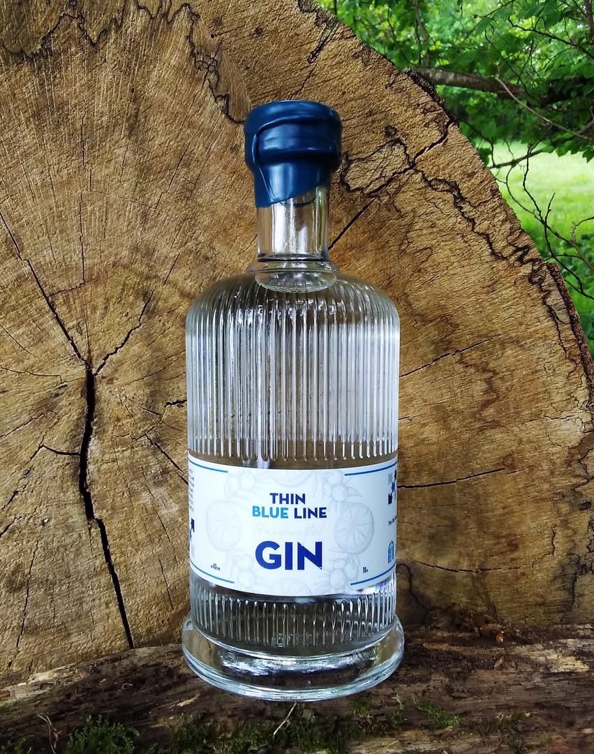 So our stunning ThinBlueLineUK gin has had a bit of a redesign. We get a donation from every bottle sold and if you are coming to the ball you may even win one in the raffle. Thanks as always to Allan <a href="/Selkirkdistill/">Selkirkdistillers</a> for supporting us. selkirkdistillers.com/charity-gins